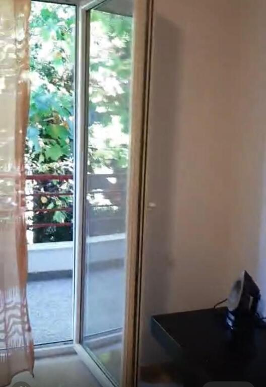 Qera Garsoniere - Rruga Frigoriferit.