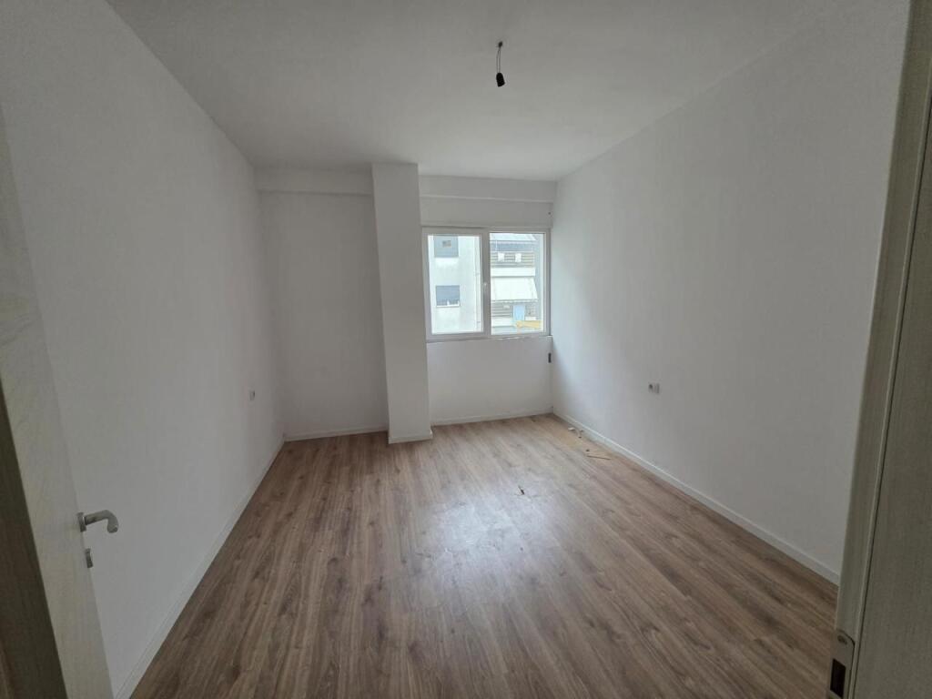 Porcelan Jepet Apartament 2+1 Me Qera Bosh Tek Rezidenca Porcelan 3