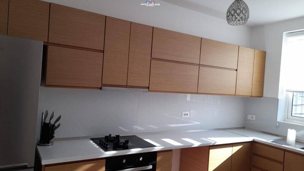 Vile 3-kateshe Ne Shitje Tek Vilat Gjermane(ID BV0121) Tirane