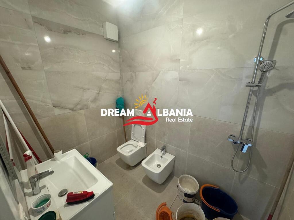 Appartamento 2+1+2 in affitto, vicino al mercato di Uzina Dinamo, Tirana (ID 42215054)
