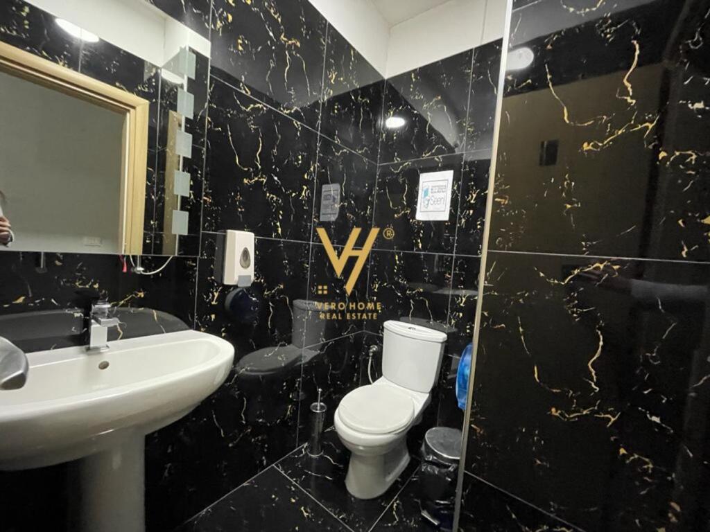 JEPET ZYRE 120 M2 ME QIRA TE ALI DEMI 1.000 EURO