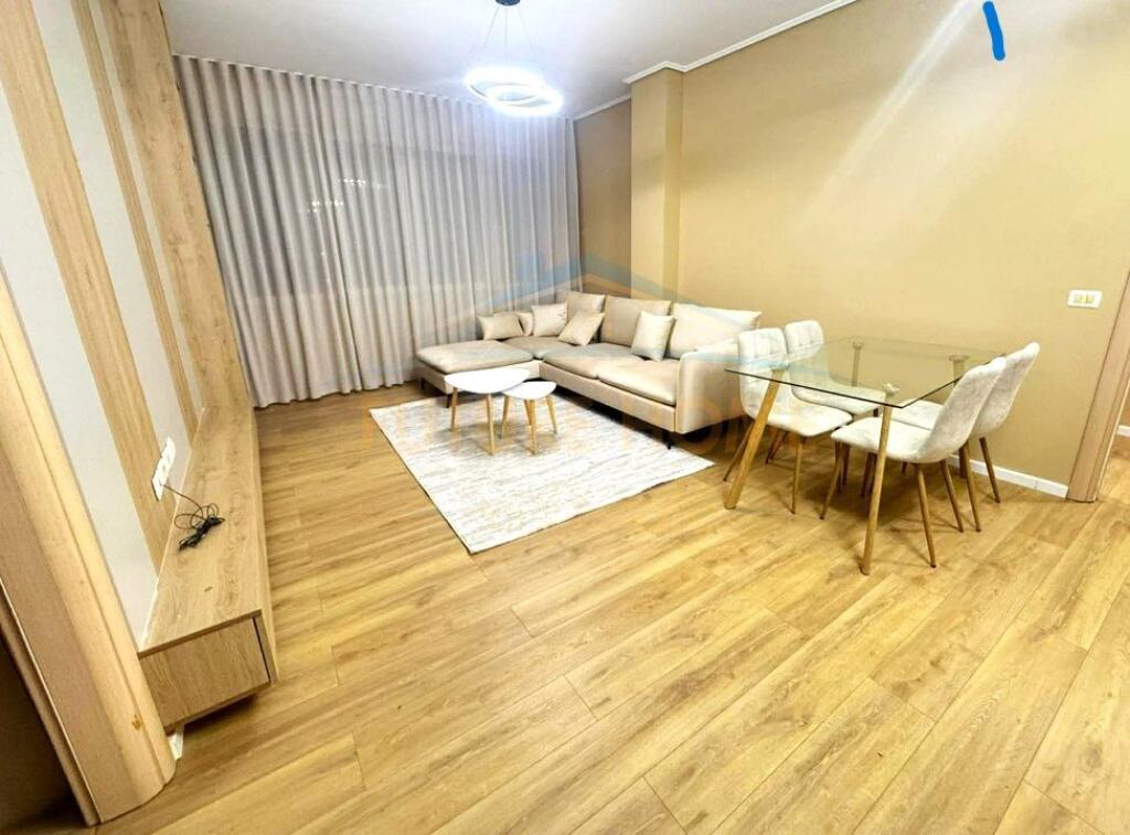 Apartament 2+1, per shitje, Unaza e re