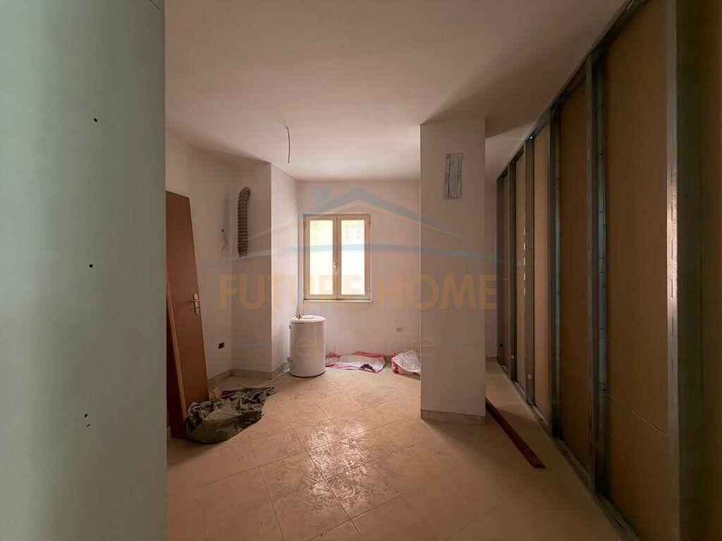 For sale, 1+1 Apartment, Fresk.