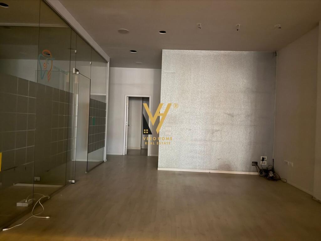 JEPET DYQAN 100 M2 ME QIRA TE KOPSHTI ZOOLOGJIK 1.300 EURO