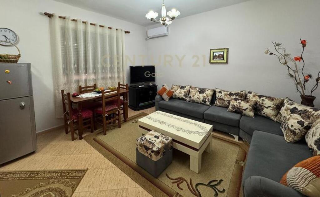 Jepet me qira apartamenti 2+1 ne zonen e Laprakes.