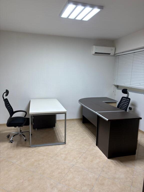 Zyre per qera ne Bllok te ish Mjelma