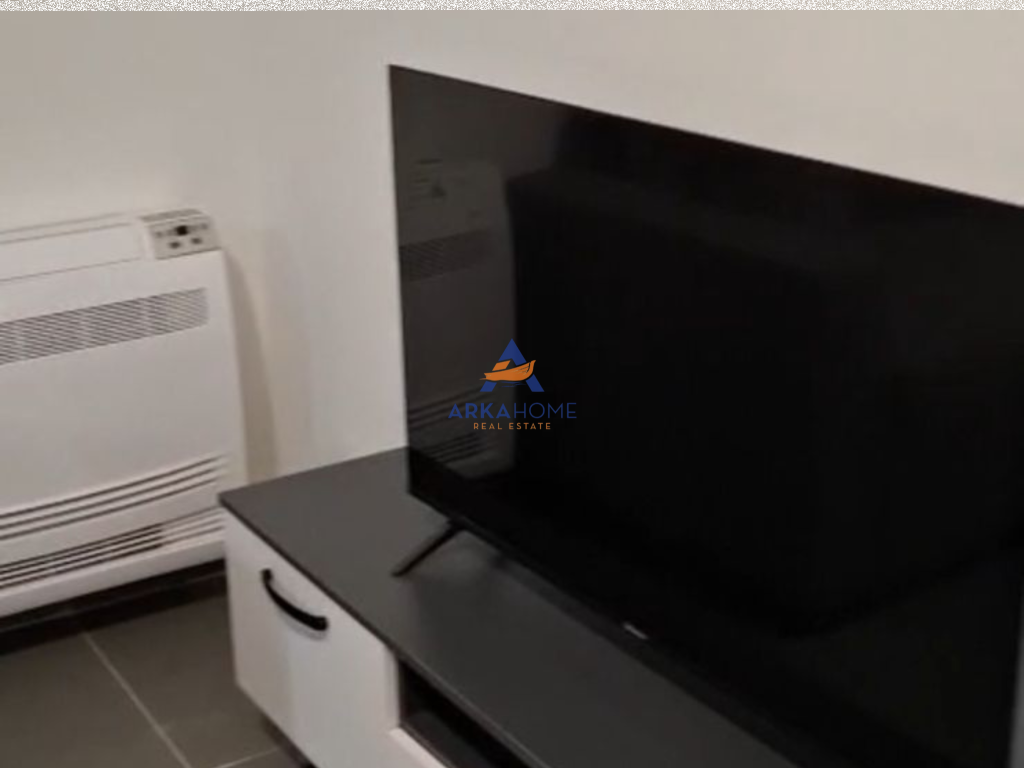 JEPET APARTAMENT ME QERA 2+1+BALLKON "5 MAJ" 50.000 LEKE