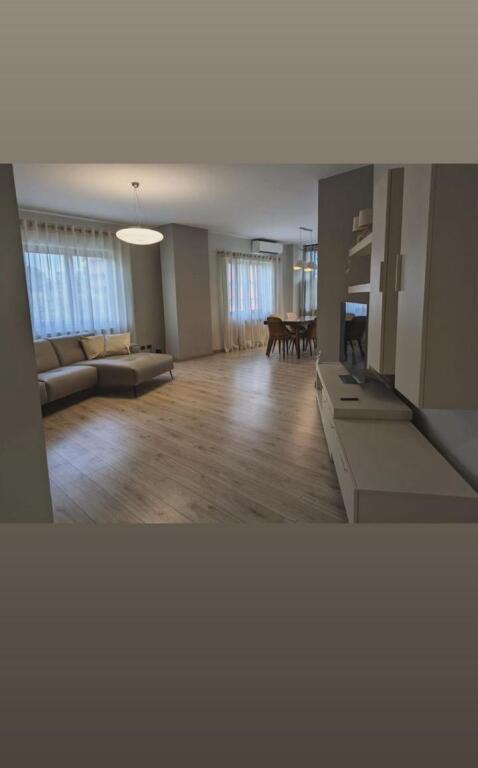 🏠 APARTMENT FOR RENT 3+1+🅿️ 📍 Artificial Lake, Tirana 💶 Price: 2500€/Month 🏢 5th floor | Building with elevator 🛁 3 bathrooms 🚗 1 dedicated parking spot