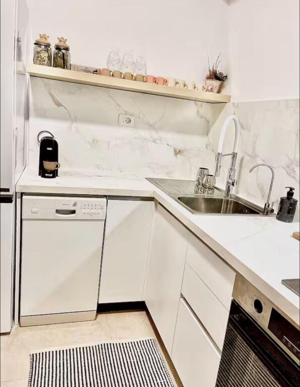 VENDESI APPARTAMENTO 2+1+2 JORDAN MISJA 270.000 EURO