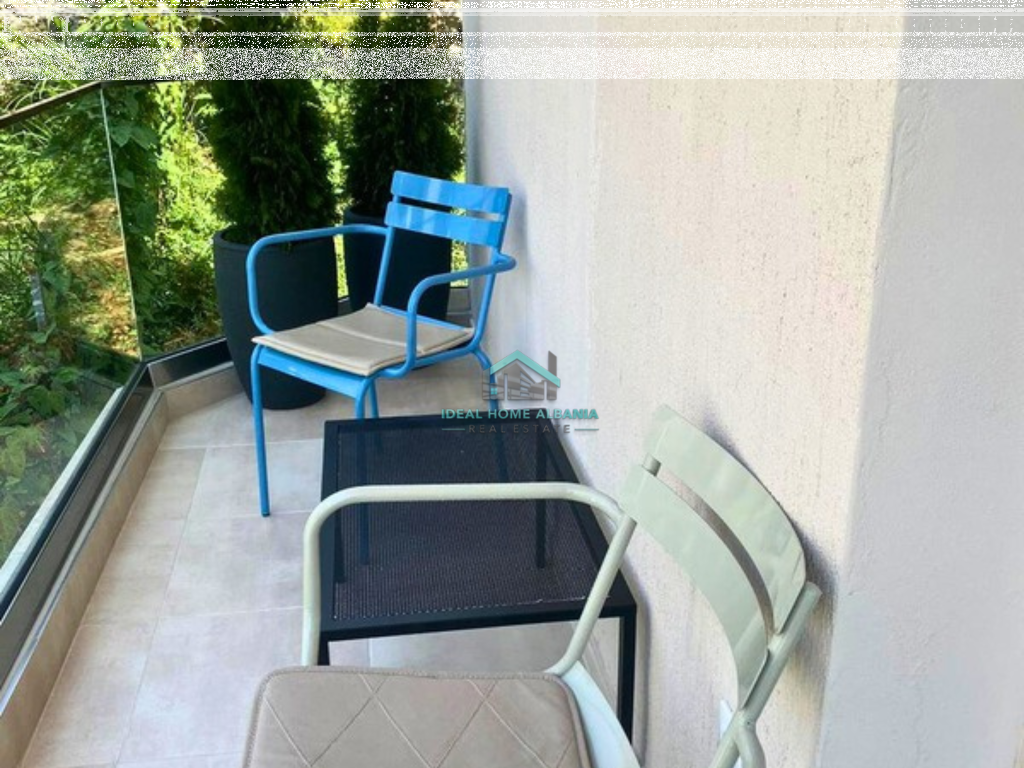 Apartament 1+1 për Qira – Marina Bay, Vlorë.