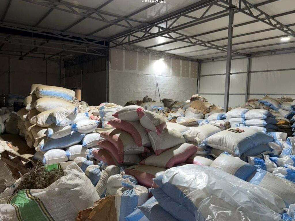 Kapanon Me Qera Ne Laknas (ID BM276) Tirane