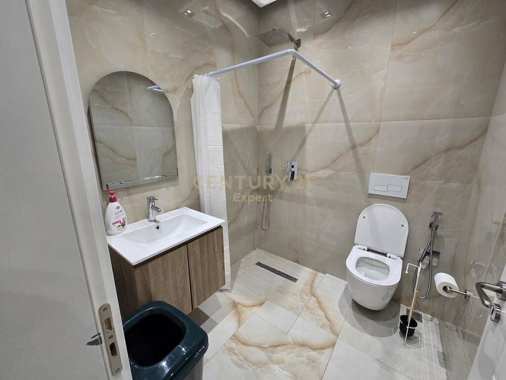 Apartament 2+1+2 per shitje tek Kopshti Botanik