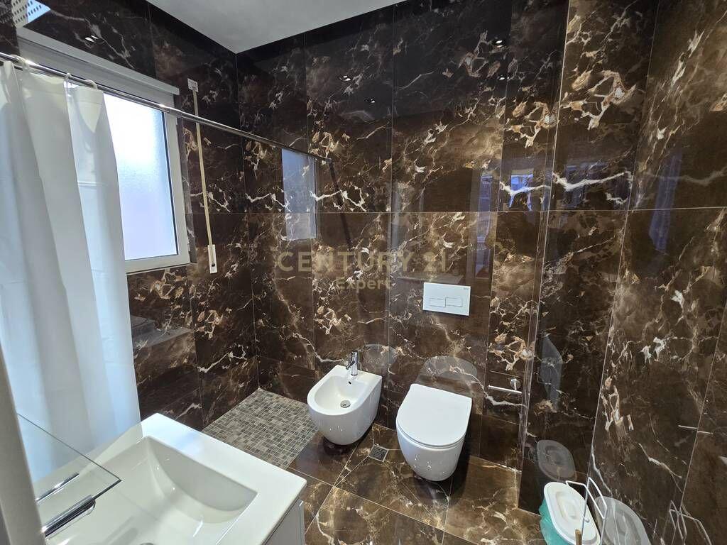 Apartament 2+1+2 per shitje tek Kopshti Botanik