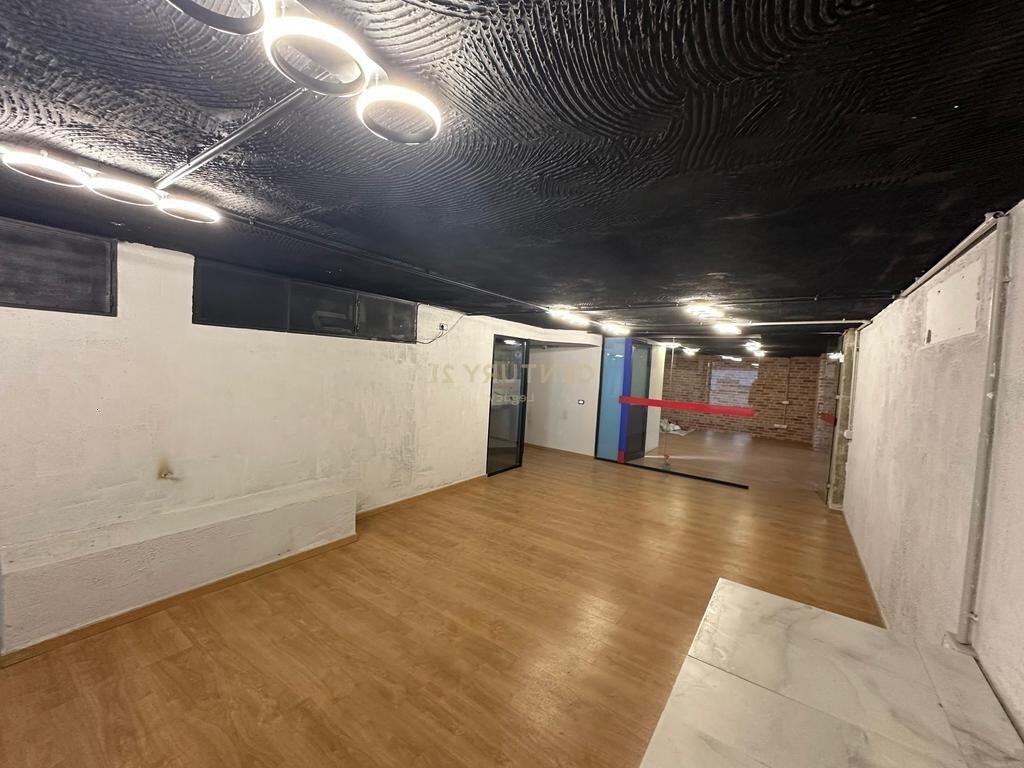 Ambient zyrash per qera Myslym Shyri