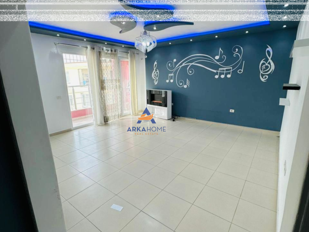 SHITET APARTAMENT 2+1+BALLKON "UNAZA E RE,BOULEVARD KASHAR" 135,000 EURO