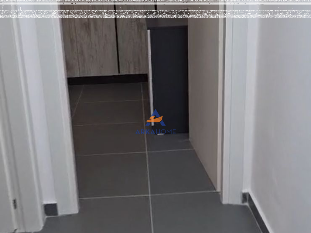 JEPET APARTAMENT ME QERA 2+1+BALLKON "5 MAJ" 50.000 LEKE