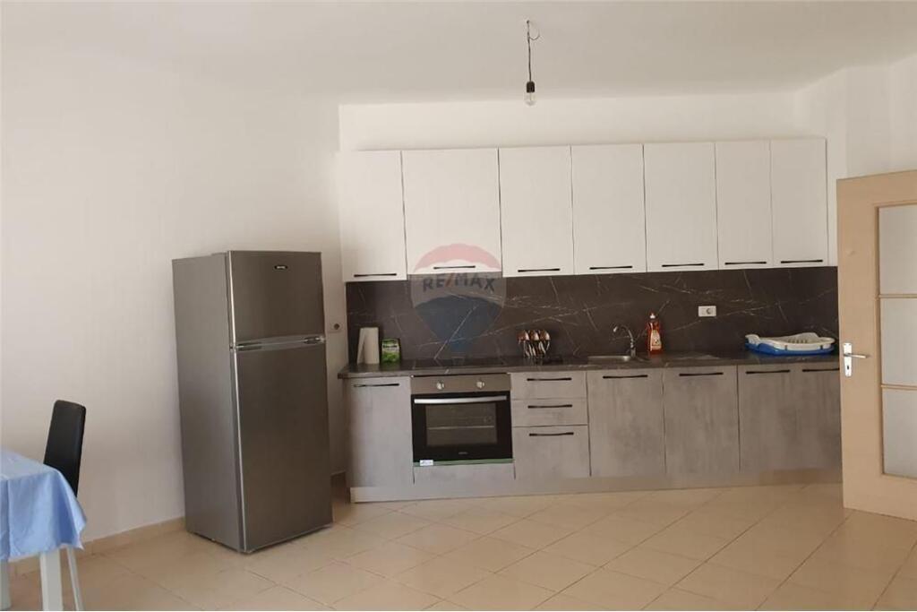 Apartament 2+1+2 me Qera 