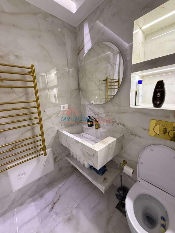 Garsoniere me qera tek 21 Dhjetori ne Tirane