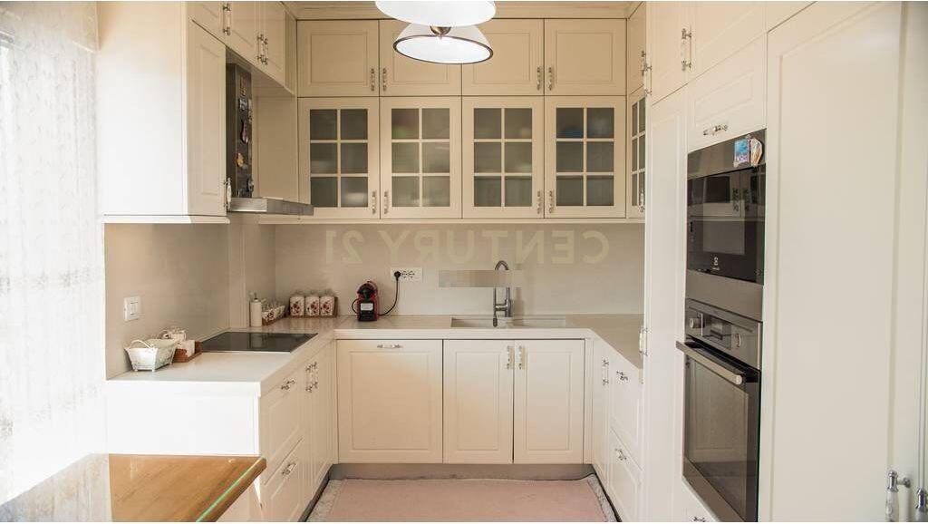 SHITET APARTAMENT SUPER PREMIUM – LIQENI ARTIFICIAL, NGJITUR ME KOPSHTIN ZOOLOGJIK