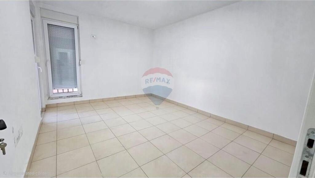 Apartment 1+1 for rent on 5 Maji street!