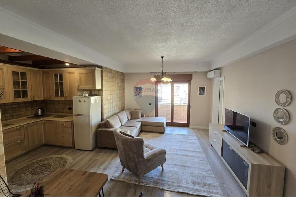 Apartament - Për Shitje - 9 Katëshet, Tiranë(ID: 530411001-1281)