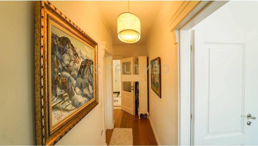 SHITET APARTAMENT SUPER PREMIUM – LIQENI ARTIFICIAL, NGJITUR ME KOPSHTIN ZOOLOGJIK