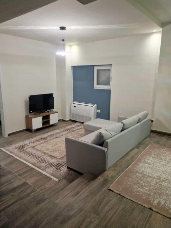 Appartamento In Affitto 2+1 Vicino alla Stazione Ferroviaria (ID B2201642) Tirana