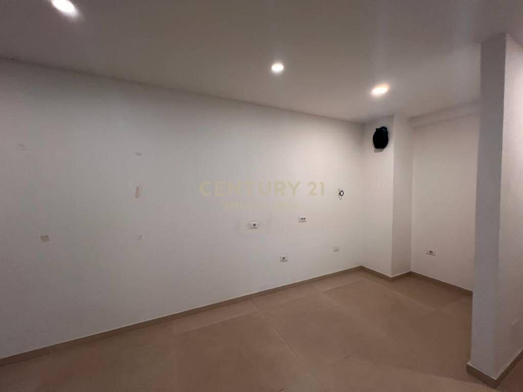 Appartamento 1+1 per Ufficio, QSUT