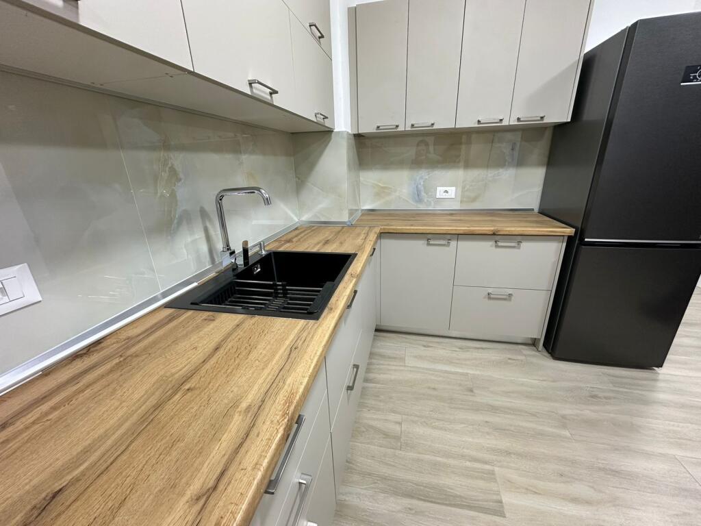 Apartament - Për Qira 2+1 - Kompleksi DELIJORGJI