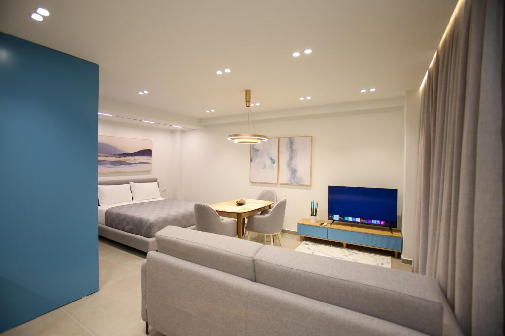 Jepet me qira garsoniere ne lungomare