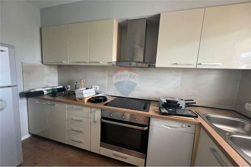 Apartament 2+1+2 tek Kopshti Zoologjik !