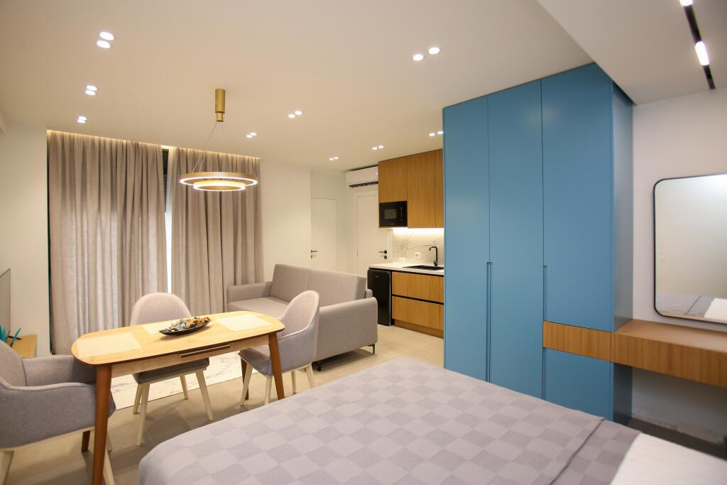 Jepet me qira garsoniere ne lungomare