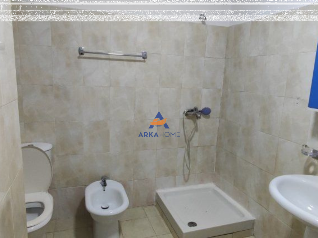 JEPET ME QERA APARTAMENT 2+1+BALLKONE "DON BOSKO" 60000 LEKË