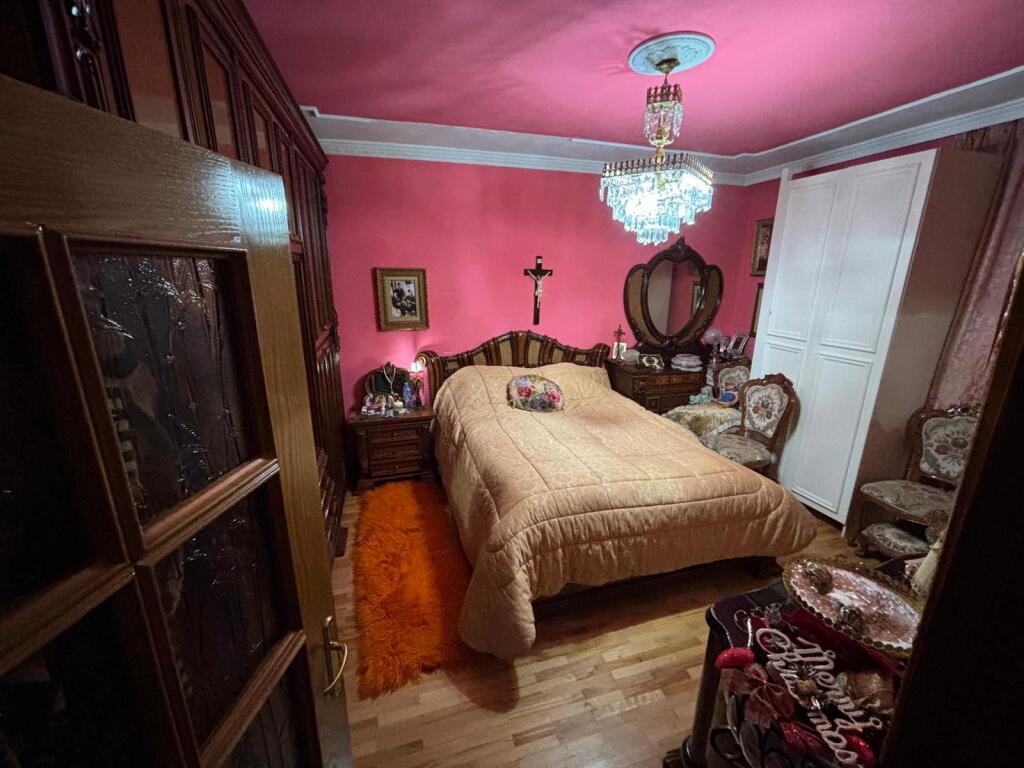 Apartament 3+1, Rruga Kavajes!