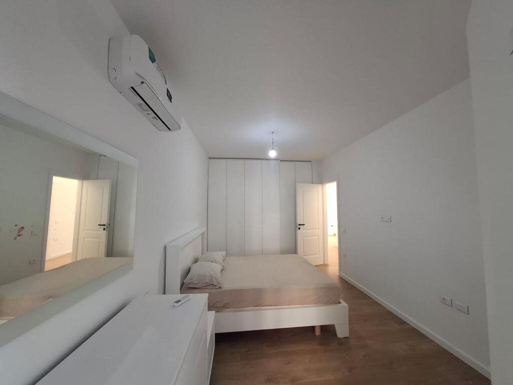  Apartament 2+1 me Qera Afatgjatë, Skelë, Vlorë (pas Riviera)