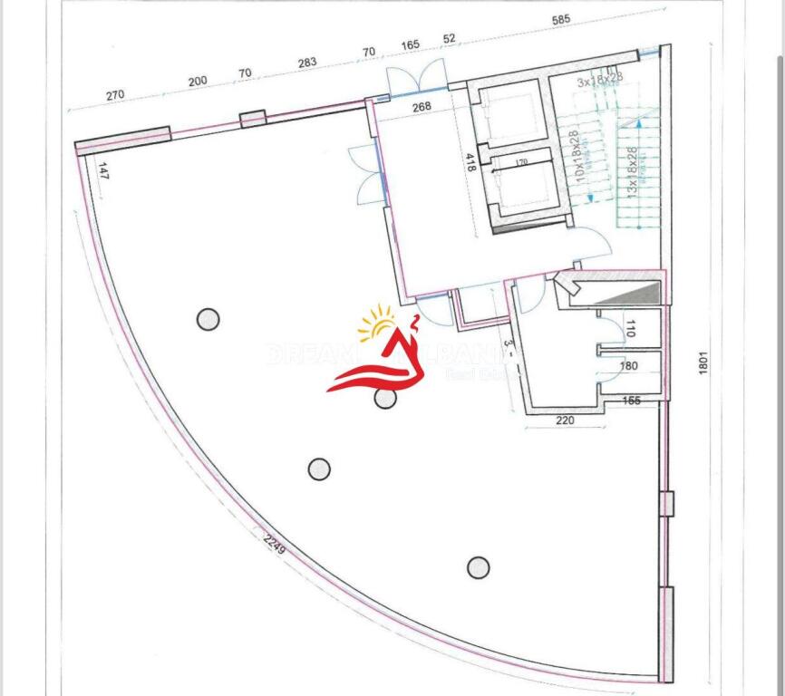 Jepet ambjent me qera ne rrugen e Kavajes, Tirane (42611399)