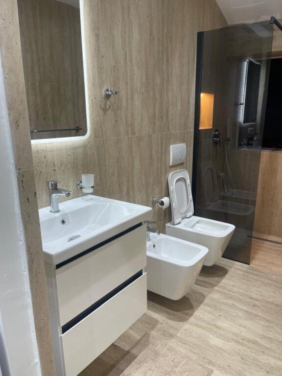 APARTMENT FOR RENT 1+1 PARIS COMMUNE 60,000 LEKE