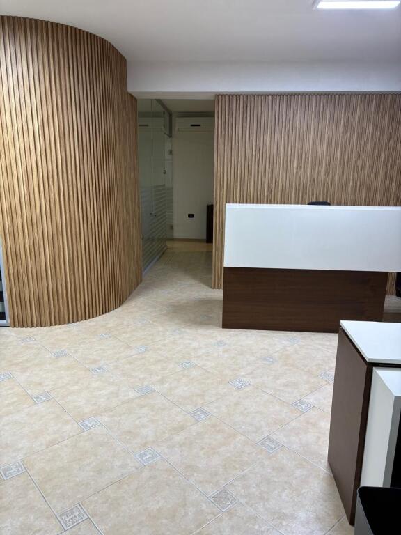 Zyre per qera ne Bllok te ish Mjelma