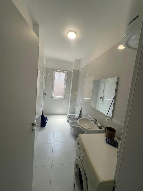 Ofrojme apartament per qira ne Paskuqan