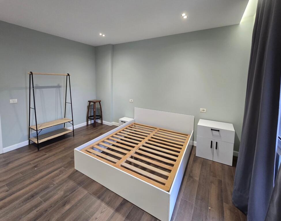 Jepet me qira 2+1+2 KOPSHTI BOTANIK 55.000 leke