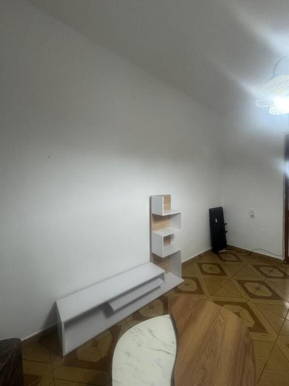 Apartament me qera 1+1 - 📍Vasil Shanto