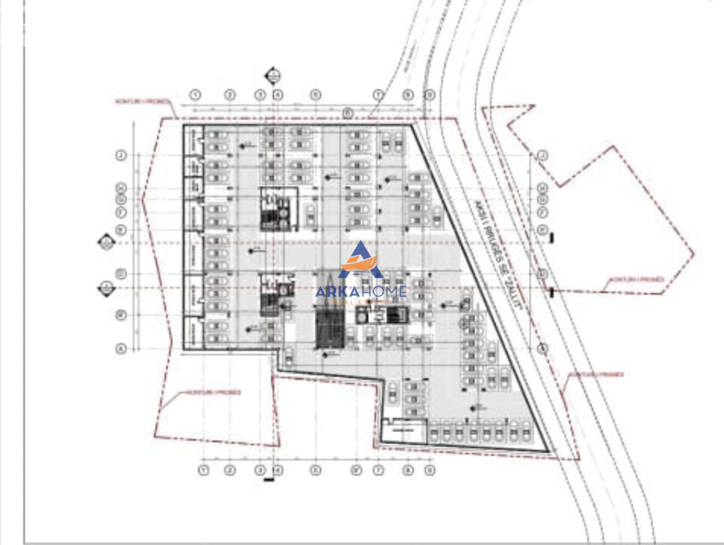 SHITET GODINË+HOTEL 9-KATËSH+AMBIENTE BIZNESI “FARKË” (ÇMIMI: I DISKUTESHËM)