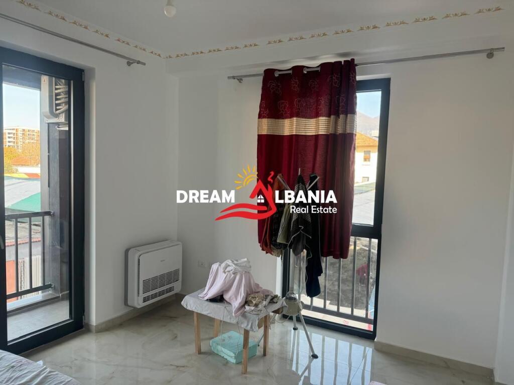 Appartamento 2+1+2 in affitto, vicino al mercato di Uzina Dinamo, Tirana (ID 42215054)
