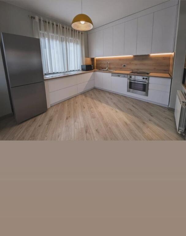 🏠 APARTMENT FOR RENT 3+1+🅿️ 📍 Artificial Lake, Tirana 💶 Price: 2500€/Month 🏢 5th floor | Building with elevator 🛁 3 bathrooms 🚗 1 dedicated parking spot