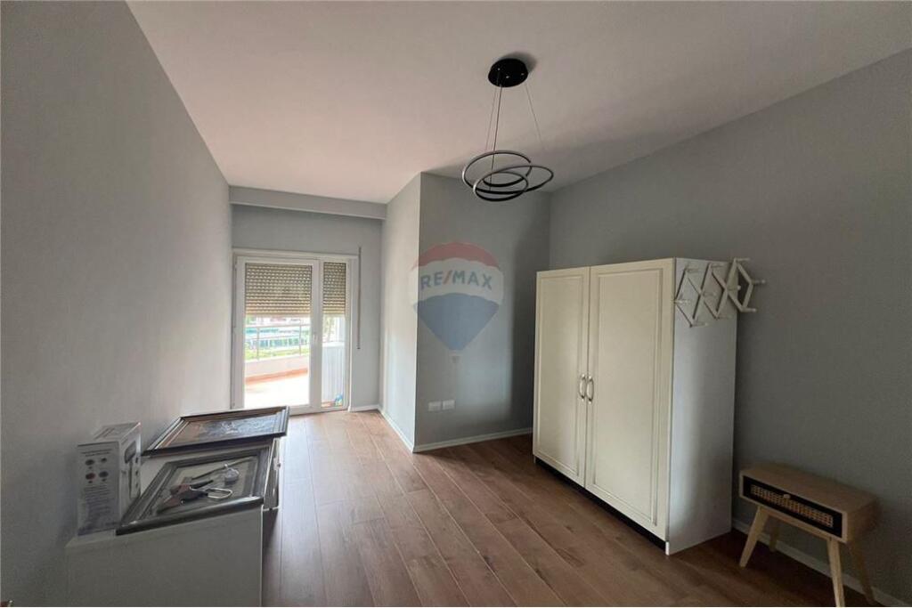 Apartament 2+1+2 tek Kopshti Zoologjik !