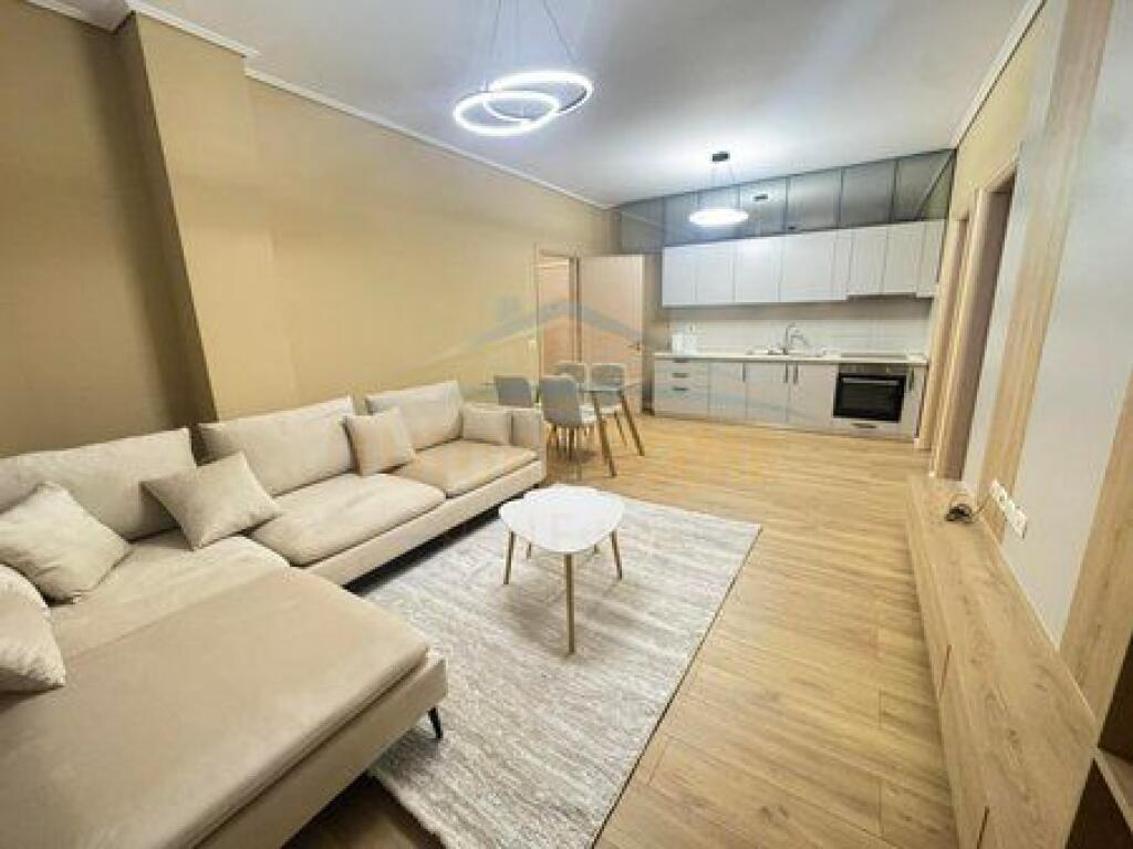 Shitet , Apartament 2+1 , Unaza e re