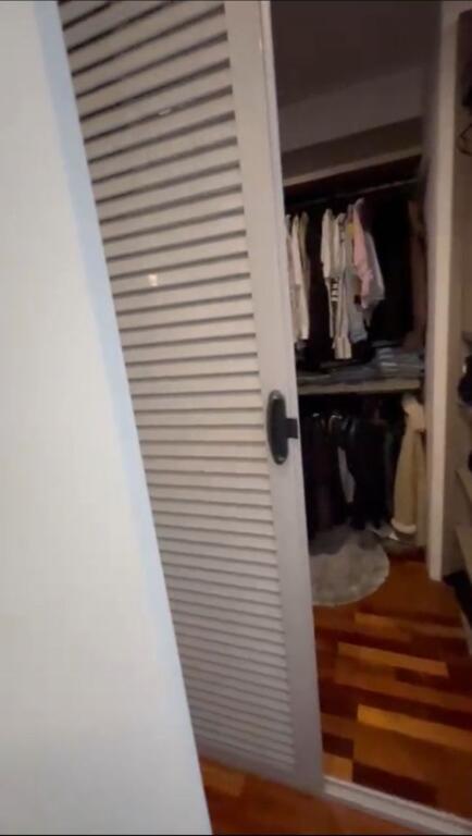 Shitet apartament 3+1+3+3 te Kthesa Kamzes