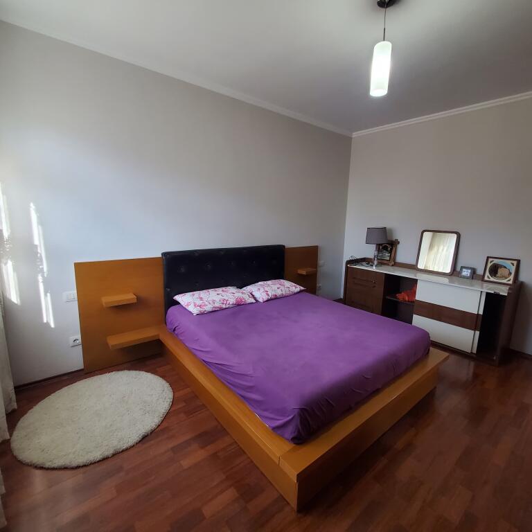 Apartament 3+1 per shitje tek Rruga e Kavajes!