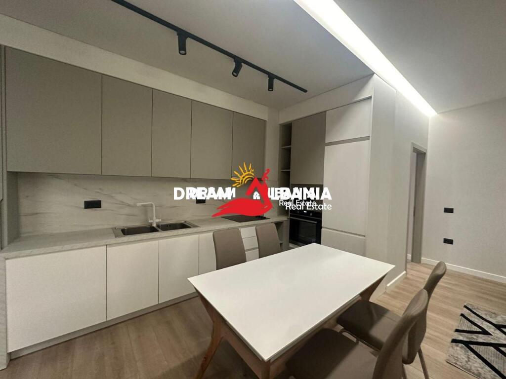 Appartamento 2+1+2 in vendita in via Kosovareve a Tirana (ID 41212145)