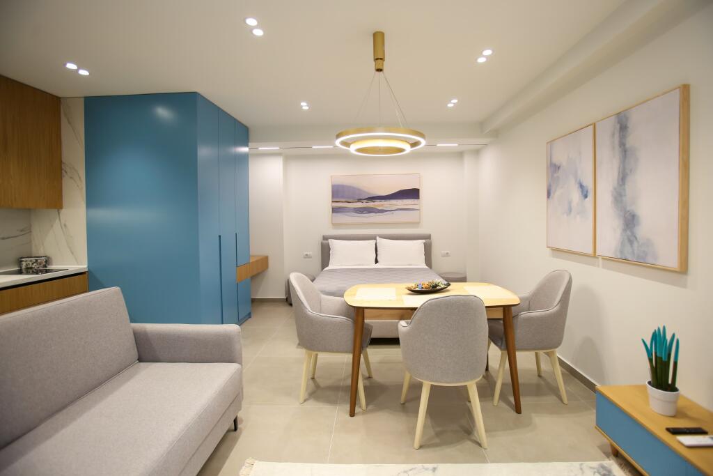 Jepet me qira garsoniere ne lungomare